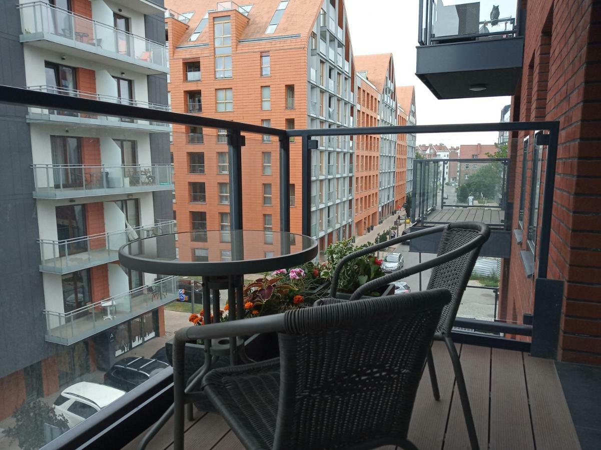 Przytulny Apartament Blisko Motlawy I Neptuna Danzig Exterior foto